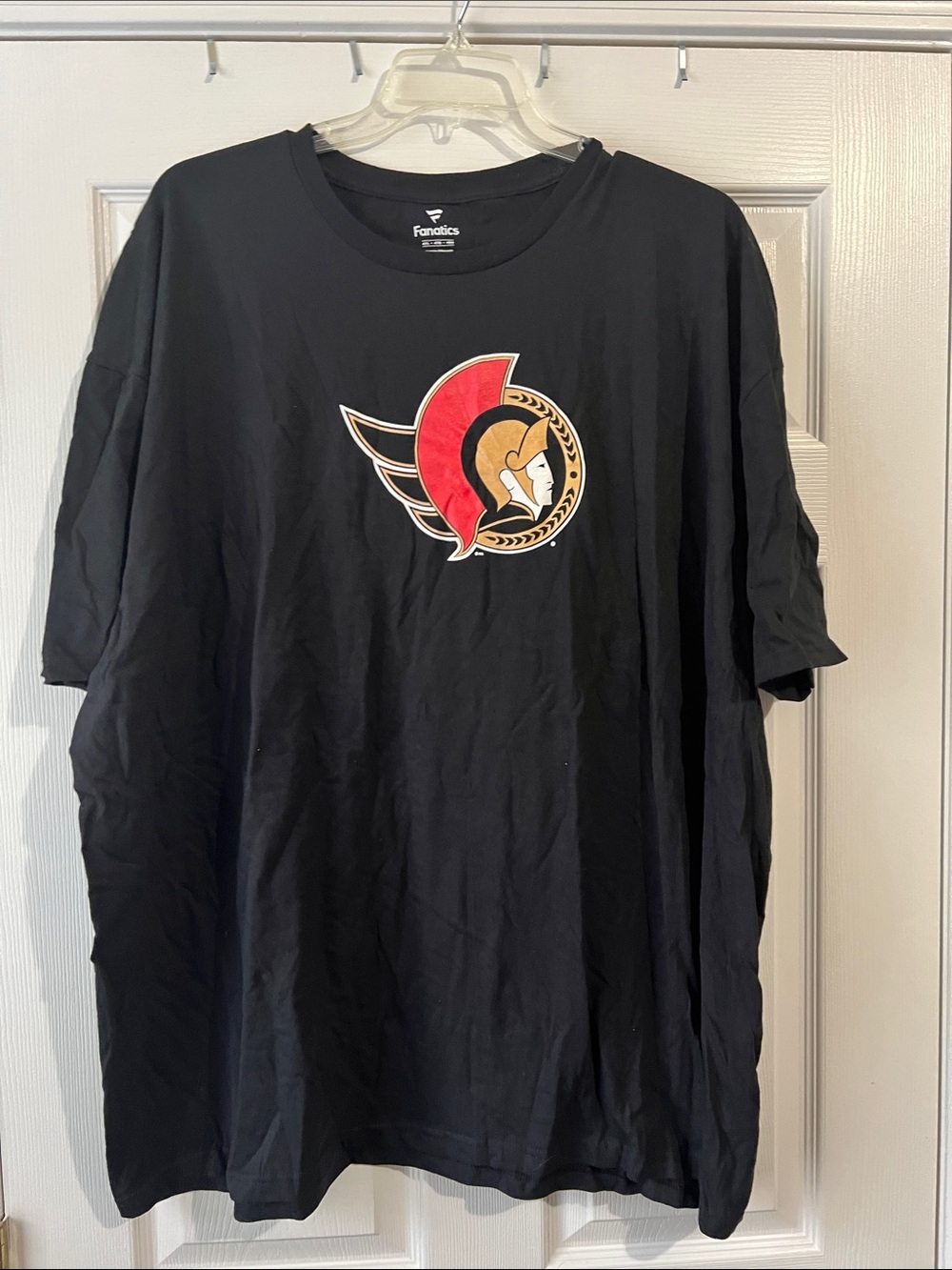 NWOT Fanatics Black T-Shirt with Red and Gold Ottawa Senators Logo